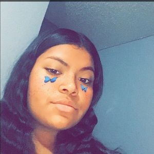 Meet your Posher, Jakeline